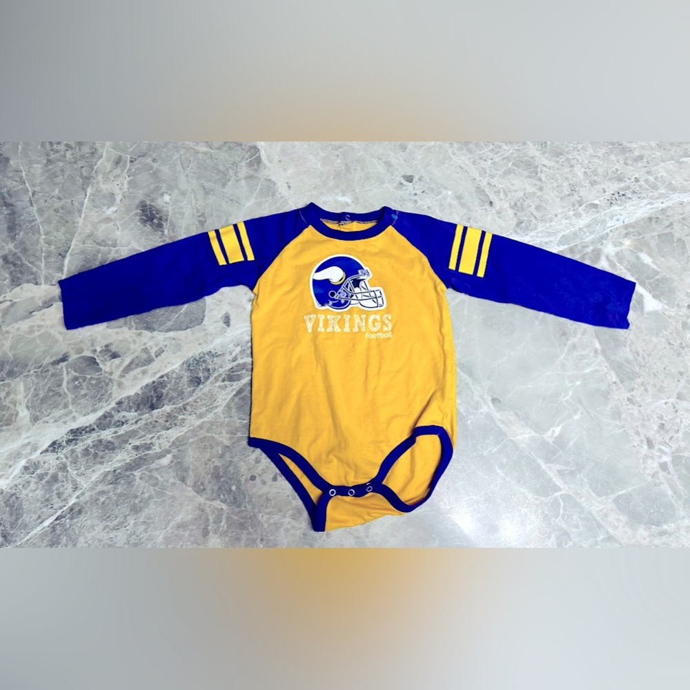 24 Months NFL Minnesota Vikings football snap onsies